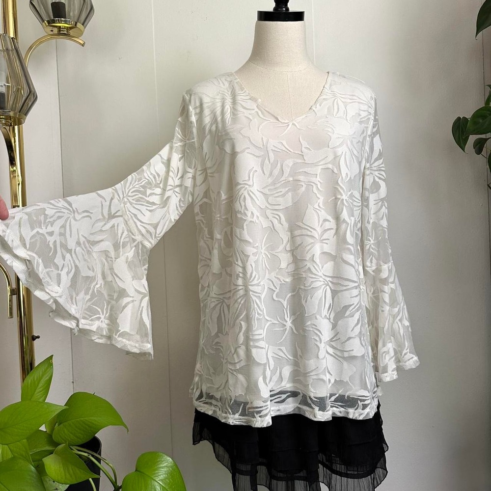 Alfani Women White Floral Mesh V-Neck Flared Bell Sleeve Lined Blouse Top Large